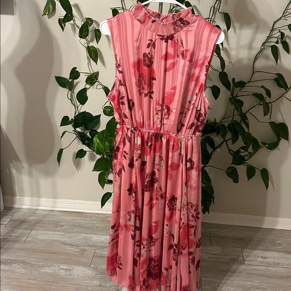 Torrid Pink Floral Midi Dress - Picture 4 of 16